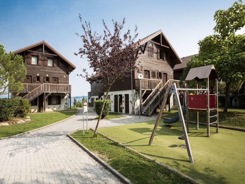 Résidence Odalys Les Chalets d'Evian Esterno foto