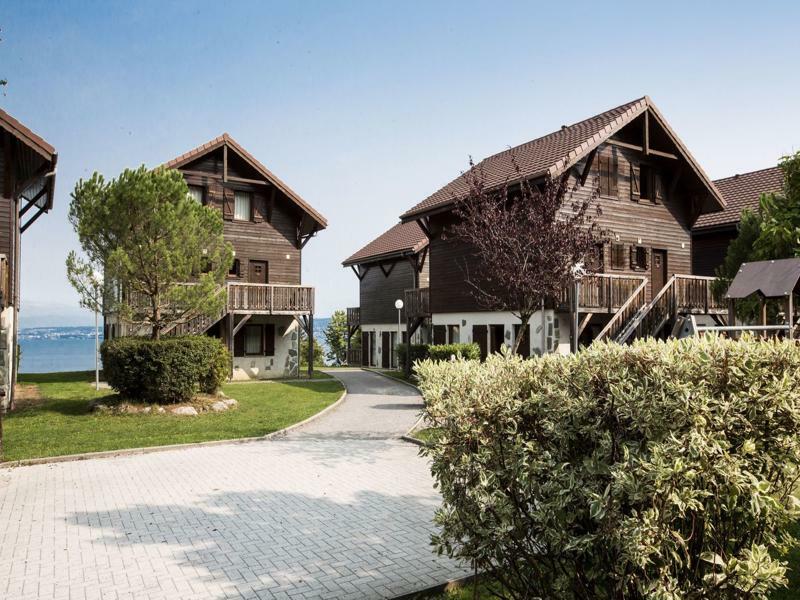 Résidence Odalys Les Chalets d'Evian Esterno foto